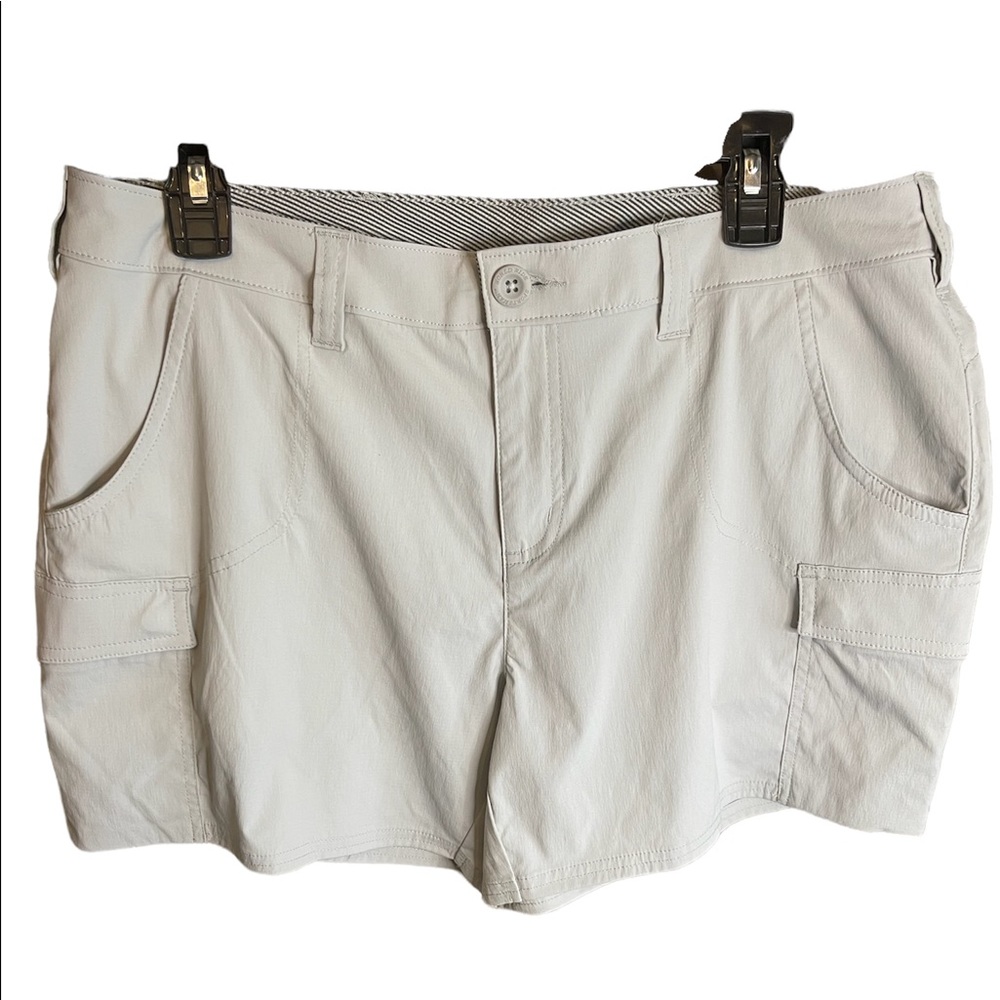 Worldwide Sportsman Women’s Cargo Shorts Fishing Shorts 12 NWOT